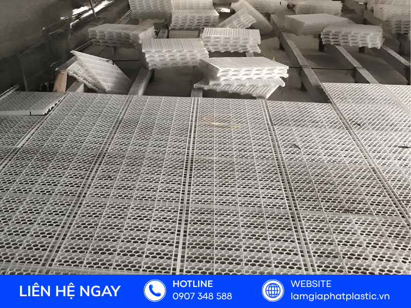 Tại sao vỉ nhựa lót sàn trôi nổi trên thị trường nhanh gãy?